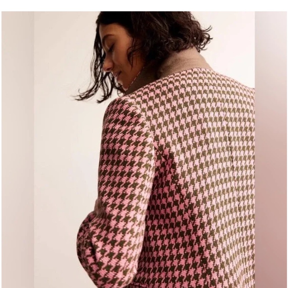 Boden Canterbury Printed Coat in Pink and Khaki Dogstooth - Picture 4 of 6